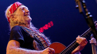 Willie Nelson cancels February tour while he recovers from the flu